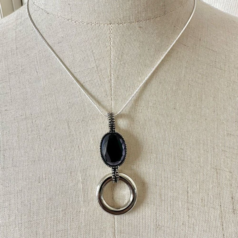 Lia Sophia silver tone purple pendant necklace